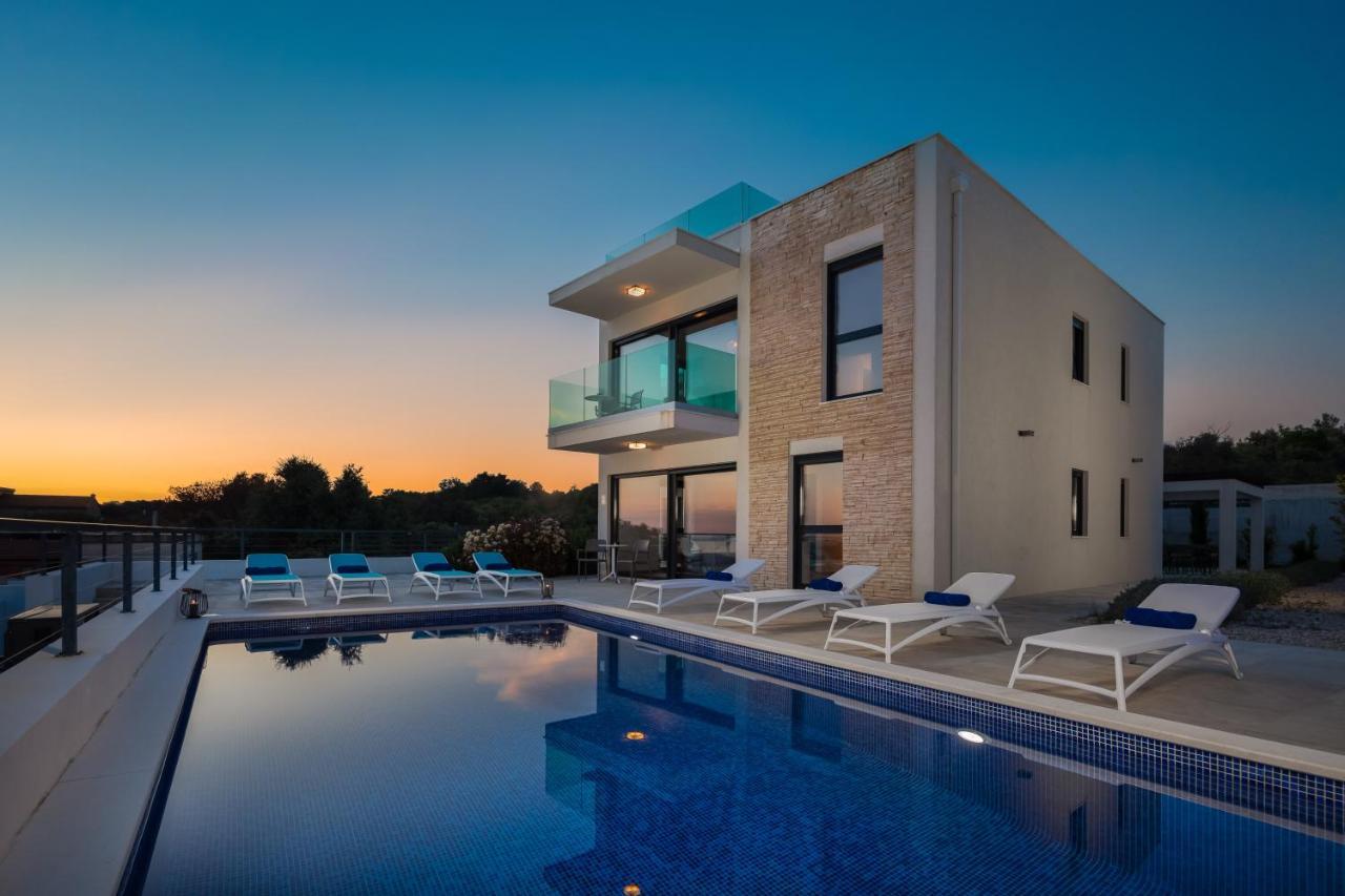 Sun Resort Apartments Zecevo Luaran gambar
