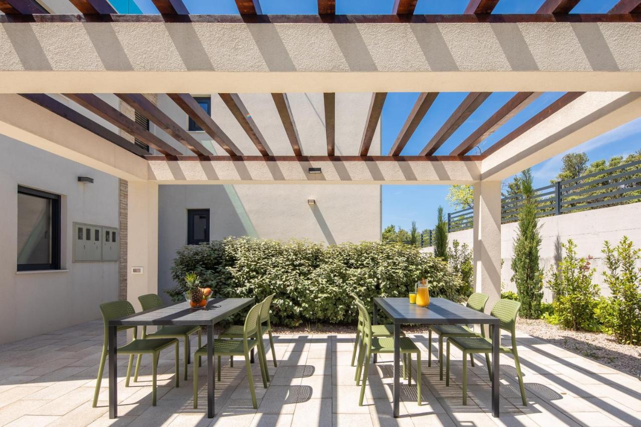 Sun Resort Apartments Zecevo Luaran gambar
