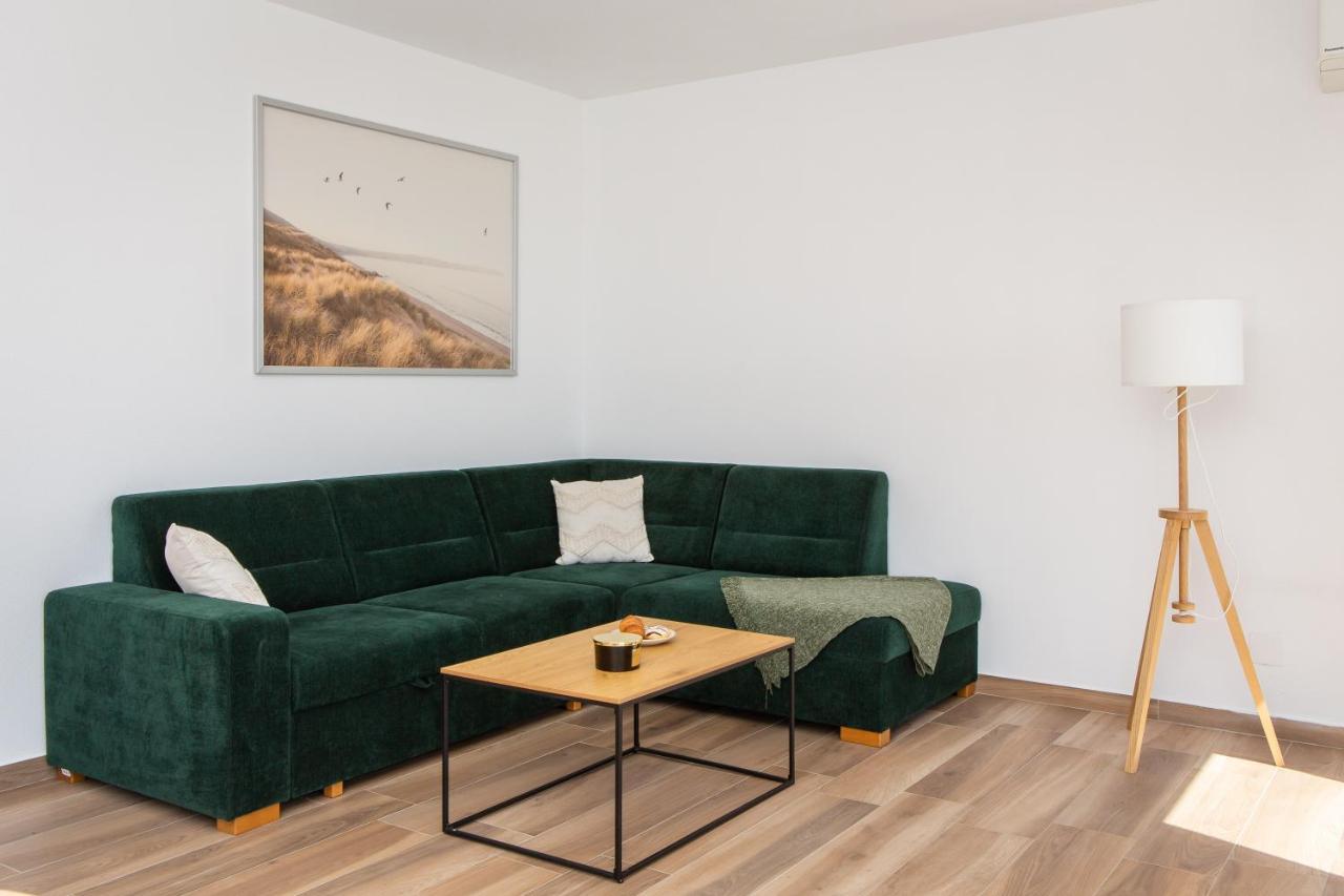 Sun Resort Apartments Zecevo Luaran gambar