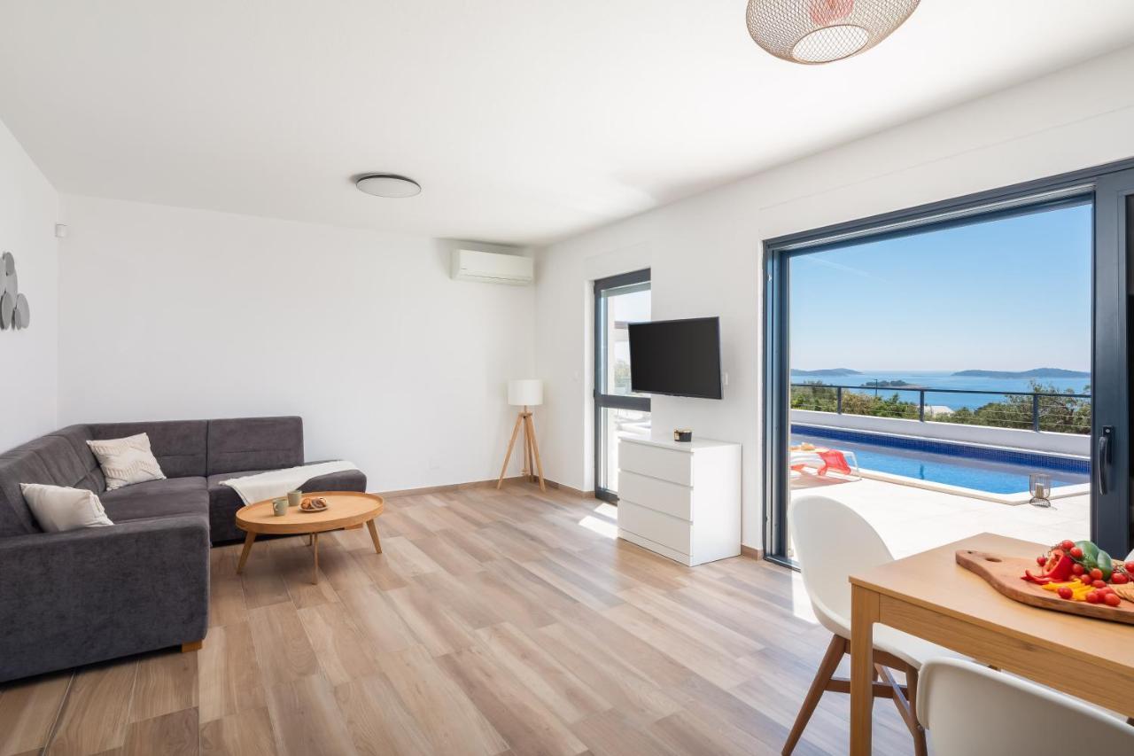 Sun Resort Apartments Zecevo Luaran gambar