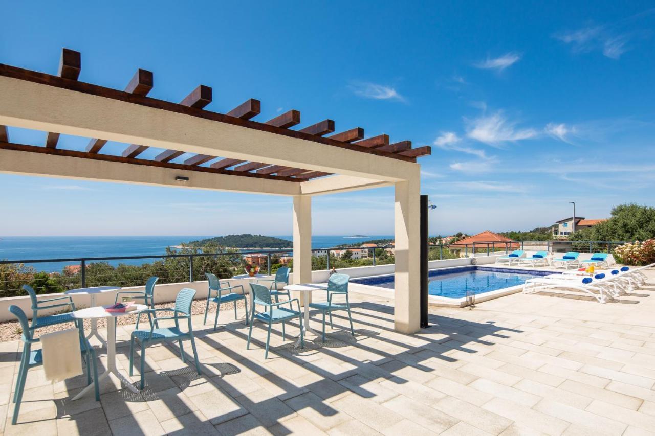 Sun Resort Apartments Zecevo Luaran gambar