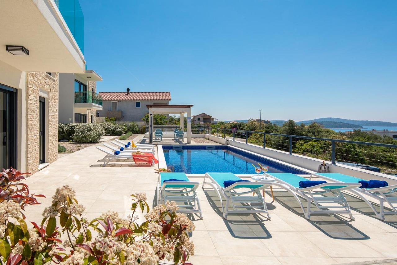 Sun Resort Apartments Zecevo Luaran gambar